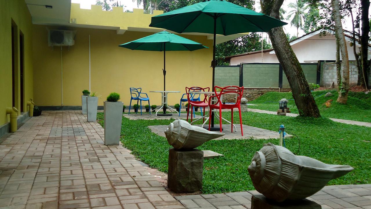 Bridge Hotel Negombo Kimbulapitiya Exterior photo