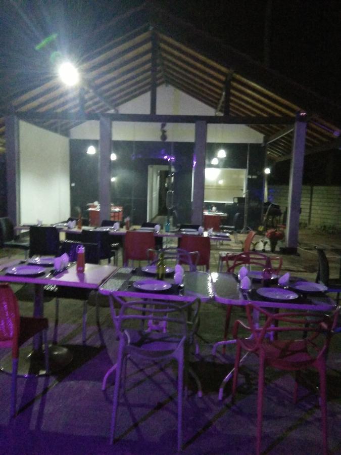 Bridge Hotel Negombo Kimbulapitiya Exterior photo