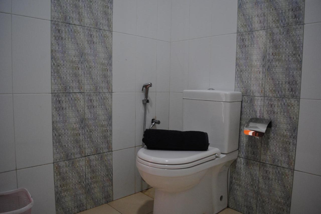 Bridge Hotel Negombo Kimbulapitiya Room photo