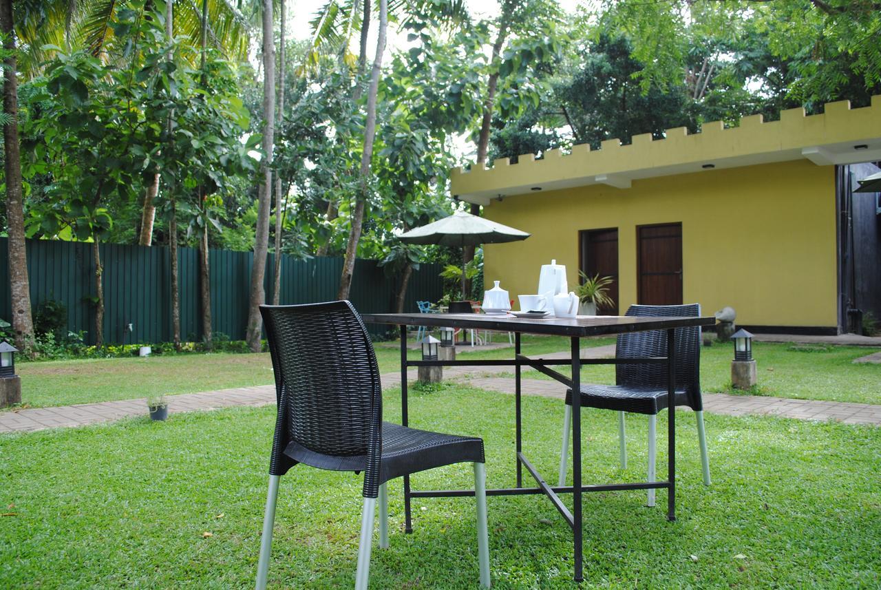 Bridge Hotel Negombo Kimbulapitiya Exterior photo