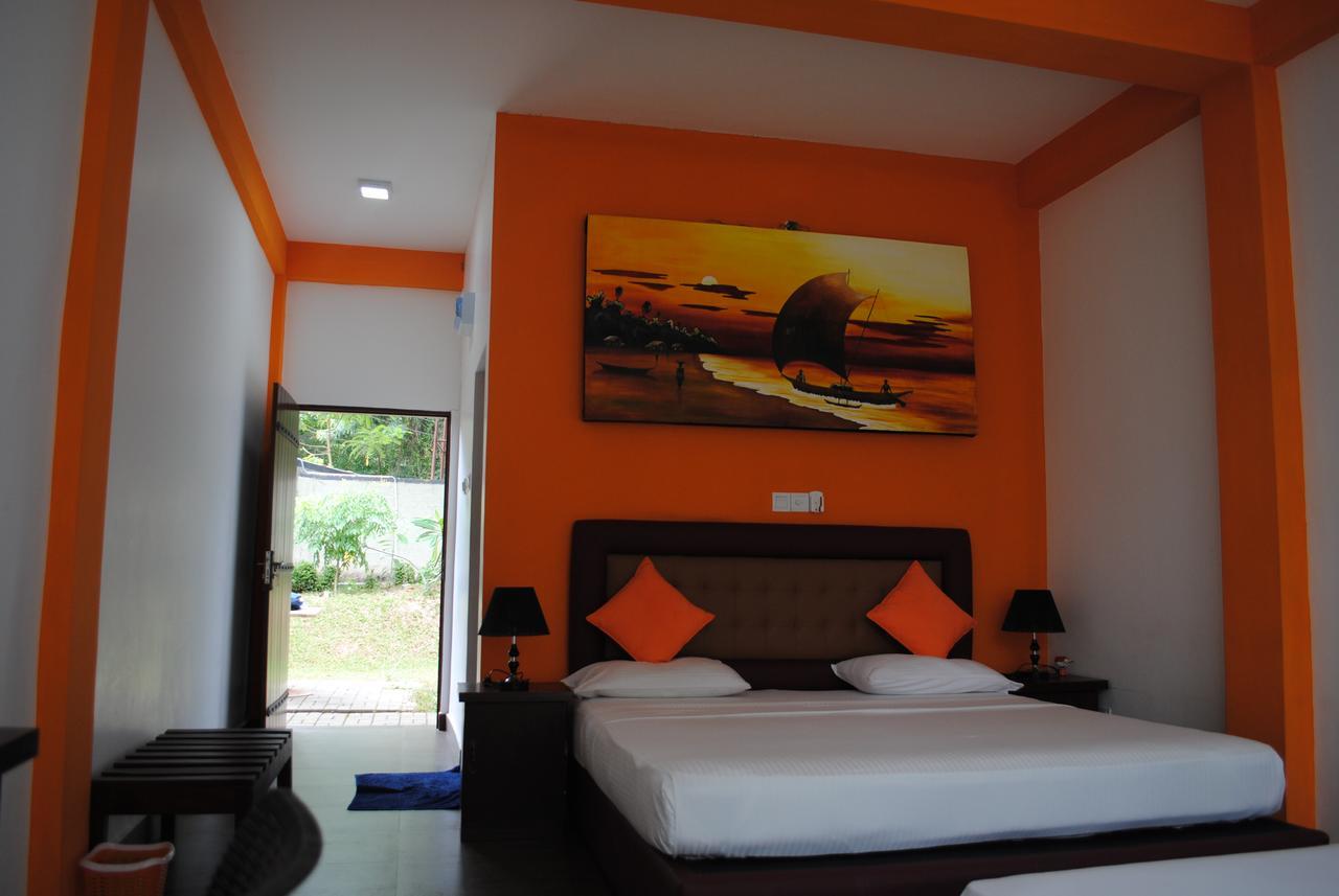 Bridge Hotel Negombo Kimbulapitiya Exterior photo